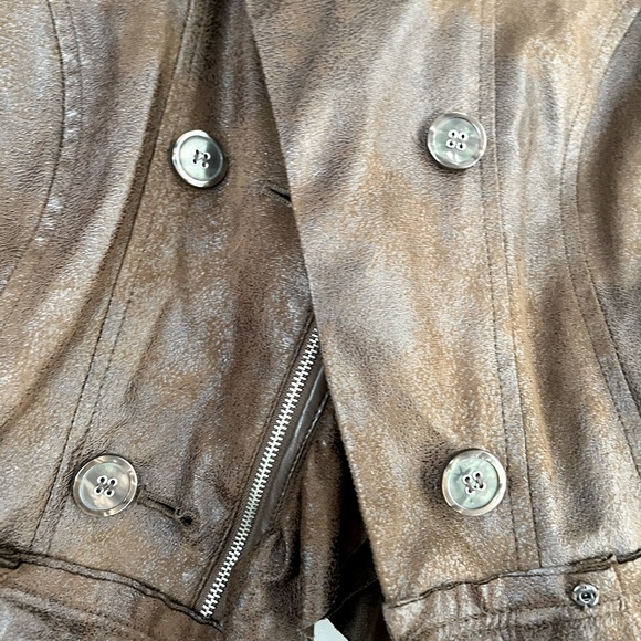 Jacket - Picture 2 of 3